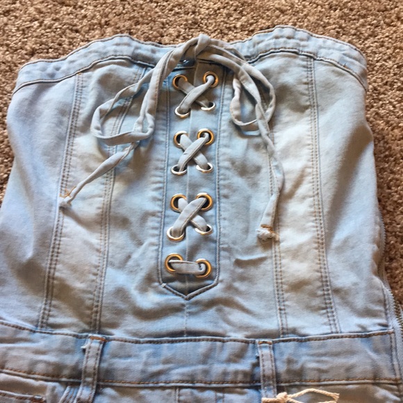Straplesss jean romper - Picture 2 of 4